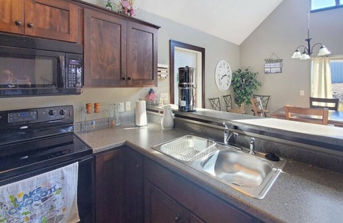 Spirit Lake House | Barefoot Bungalow Cabin at Bridges Bay Resort