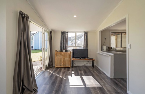 Matarangi House | Barefoot Daze - Matarangi Holiday Home