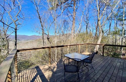 Dahlonega Hotel | Barefoot Hills