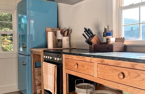 Historic Old Northeast Cottage | Barefoot House.A Haven for Nurturing Well-being