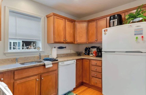 Wells Condo | Barefoot in Maine Sum