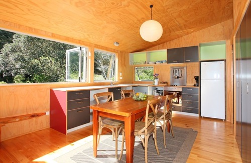 Palm Beach House | Barefoot Spirit | Stay Waiheke