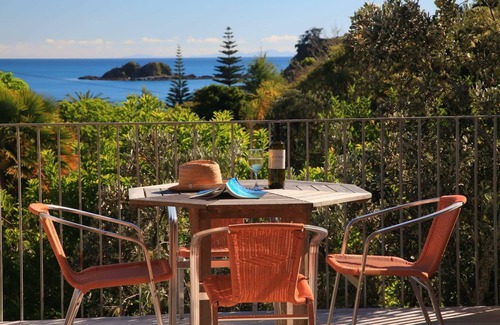 Palm Beach House | Barefoot Spirit | Stay Waiheke