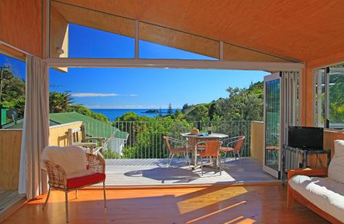 Palm Beach House | Barefoot Spirit - Stay Waiheke