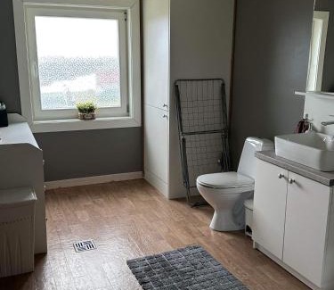 Kiberg Apartment | Barents sea window