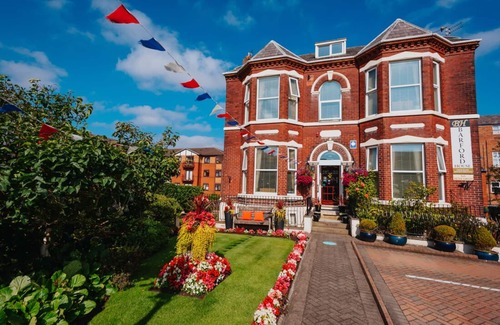Southport Apartment | Barford House - Self-Catering Garden Apartment