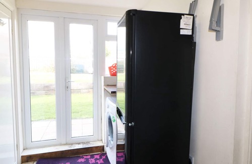 Darlington Cottage | BARFORTH HALL LODGE, pet friendly, with hot tub in Gainford