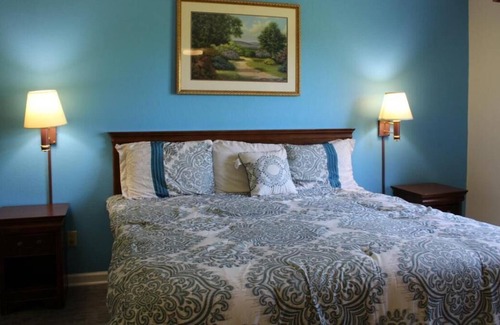 Mount Vernon House | Bargain Stay at Mount Vernon! Stay Minutes from College Avenue Historic District