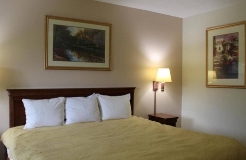 Mount Vernon House | Bargain Stay at Mount Vernon! Stay Minutes from College Avenue Historic District