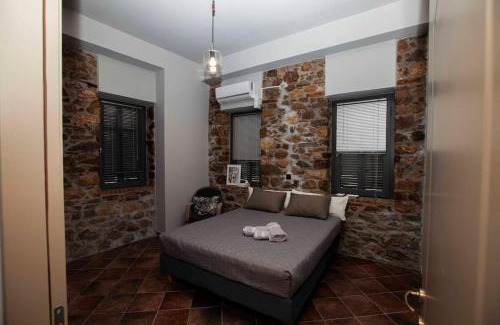 Agios Adrianos House | Barhouse