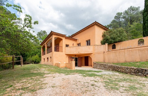 Barjols Apartment | Barjols - Appt pour 4 avec grand jardin