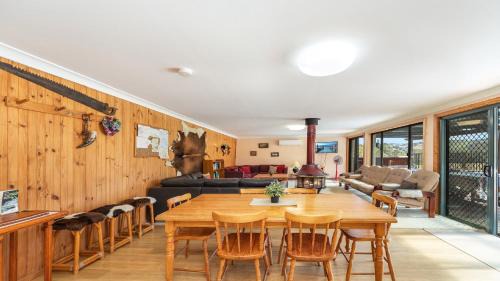 Bucca Wauka House | Barkeldine Farm Country Retreat