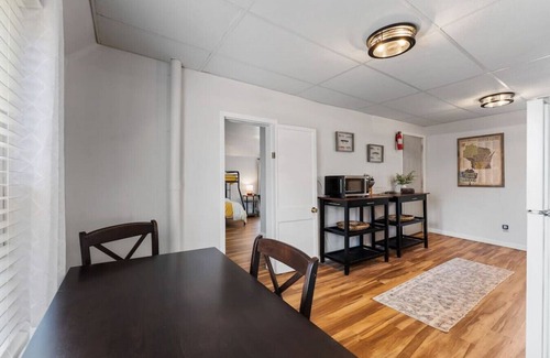 East End Apartment | Barker's Urban Oasis