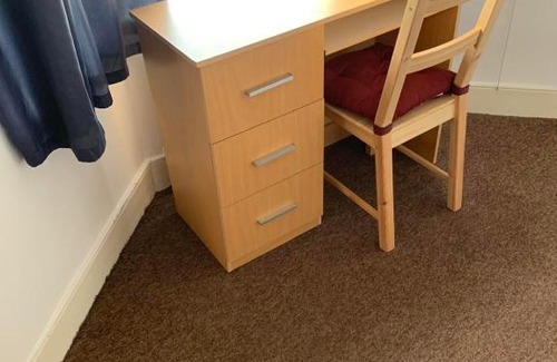 Barking House | Barking Station Property