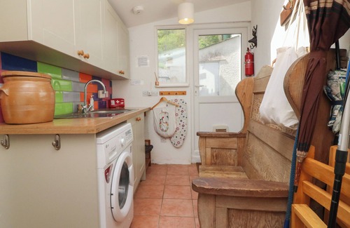 Dulverton Cottage | BARLESIDE, pet friendly, character holiday cottage in Dulverton