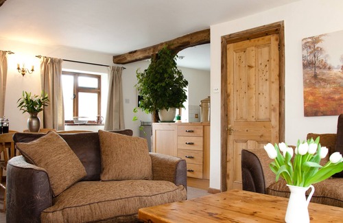 West Marden Cottage | BARLEY COTTAGE -ideal for families
