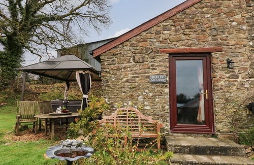 Okehampton Cottage | BARLEY MEADOW, pet friendly, character holiday cottage in Okehampton