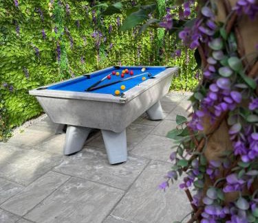 Cronberry Cabin | Barlosh Luxury Tpod PiperHill pool table, hot tub, 2 indoor outdoor terraces, BBQ, Firepit, lots of extras