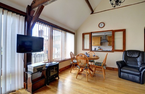 Kingswood House | Barn 1 - Two Bedroom House, Sleeps 3