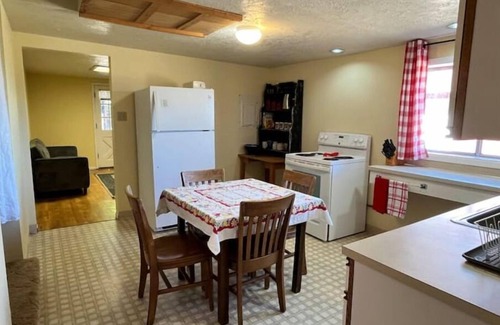 West Stayton Apartment | Barn Apartment on Historic Farm