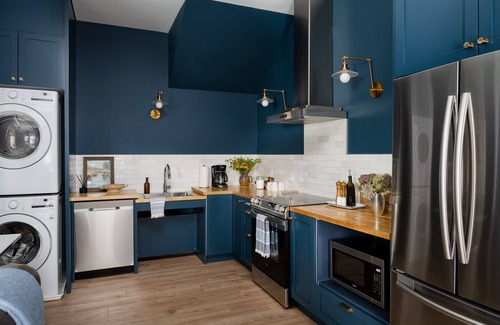 Nashville Apartment | Barn Burner: Luxe Space for 29 ppl in Downtown Nashville, IN