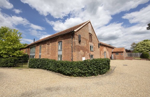Little Snoring House | Barn Conversion With Luxury Comfort And Beautiful Peaceful Location