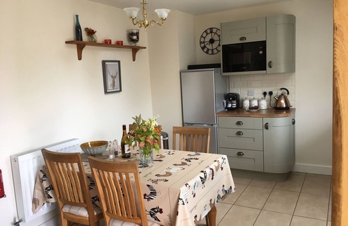 Alderholt Cottage | BARN COTTAGE. Delightful luxury rustic barn conversion nr New Forest/south coast