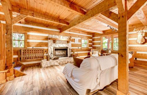 Sebring House | Barn Hangout and Grill Station Sebring Family Cabin