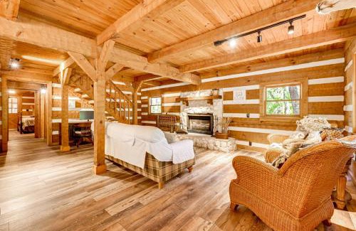 Sebring House | Barn Hangout and Grill Station Sebring Family Cabin