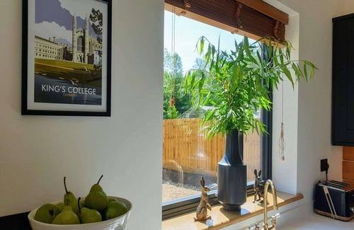 Howlett End Cottage | Barn in Balsham near Cambridge Countryside