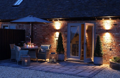 Quedgeley Cottage | Barn in Warwickshire near Cotswolds