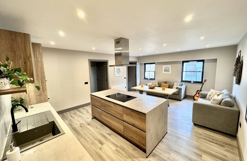 Kippen Other | Barn, large entertainment space +hot tub, sleeps 6