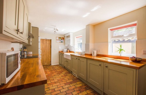 Yoxford House | Barn Meadow Cottage - Three Bedroom House, Sleeps 6