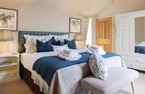 Brandsby Cottage | Barn Owl Cottage - sleeps 4 guests in 2 bedrooms