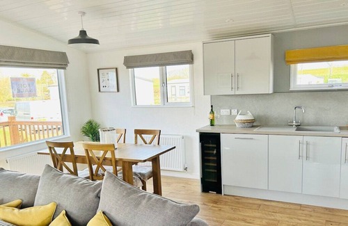 Welney House | Barn Owl Fishing Lodge - Sleeps 4