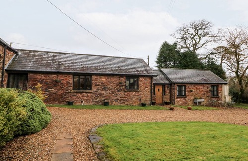 Brushford Cottage | BARN OWL, pet friendly, with a garden in Dulverton