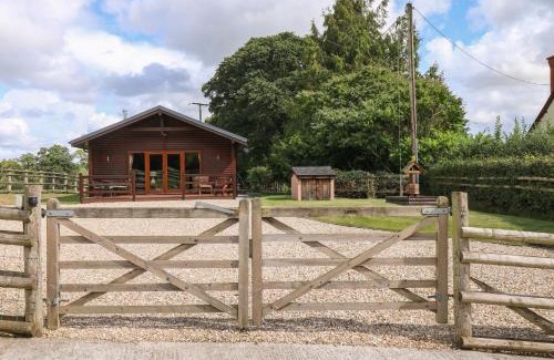Crediton House | Barn Shelley Lodge