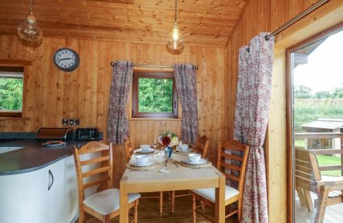 Crediton House | Barn Shelley Lodge