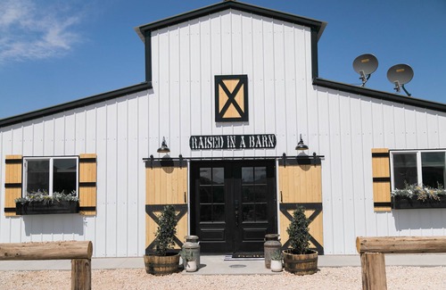 Hurricane House | Barn Stay
