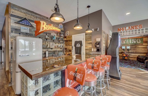 Deerwood Cabin | Barn Style House on Birch Lake