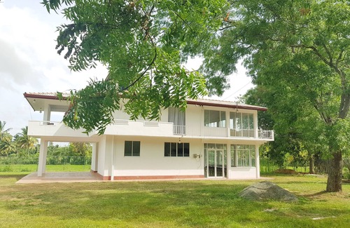 Anuradhapura House | Barn Villa by DARK