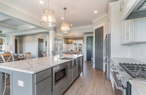 Inlet Harbour House | Barnacle Bill's: Inlet-Front w/Private Pool