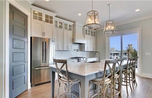 Inlet Harbour House | BARNACLE BILLS!!! 1875 POMPANO DR GARDEN CITY SC 29576
