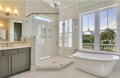 Inlet Harbour House | BARNACLE BILLS!!! 1875 POMPANO DR GARDEN CITY SC 29576