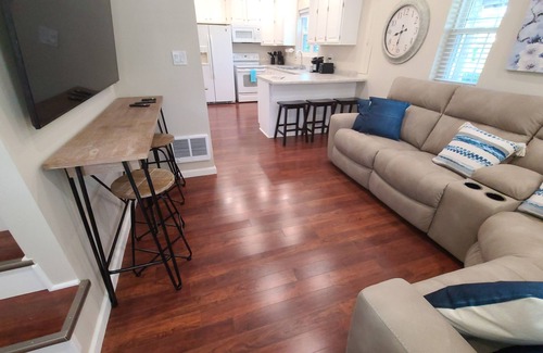 Sheridan House | Barndominium at Grand Park, 8 minutes away!Large Outdoor Area, Very Comfortable
