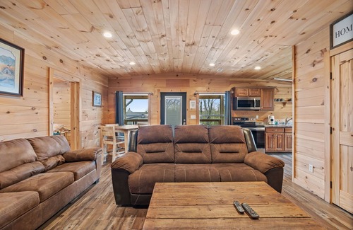 South Pittsburg House | Barndominium at Paradise Pointe