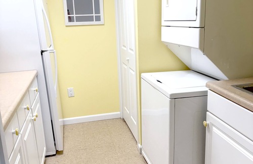 Barnegat Light House | Barnegat Light- Just Listed -Spacious 4-bedroom house with WiFi, AC- Ocean Block