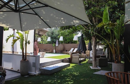 Cercola Bed & Breakfast | Barneys Club B&b