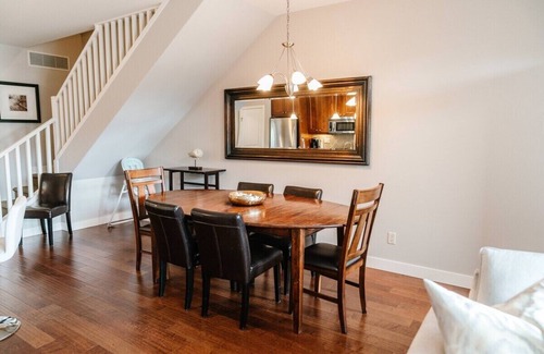 Westbank House | Barona Beach - Lakehouse