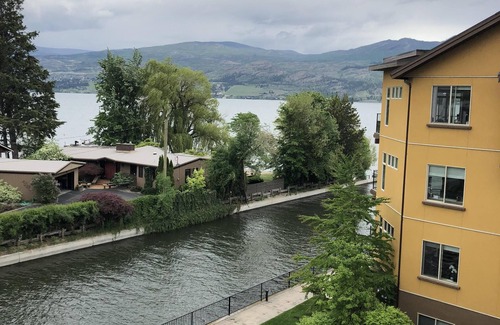Westbank Condo | Barona Beach Luxury Lake Front Condo/W Boat Slip, West Kelowna,
